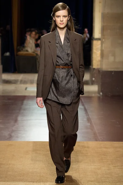 Look 24